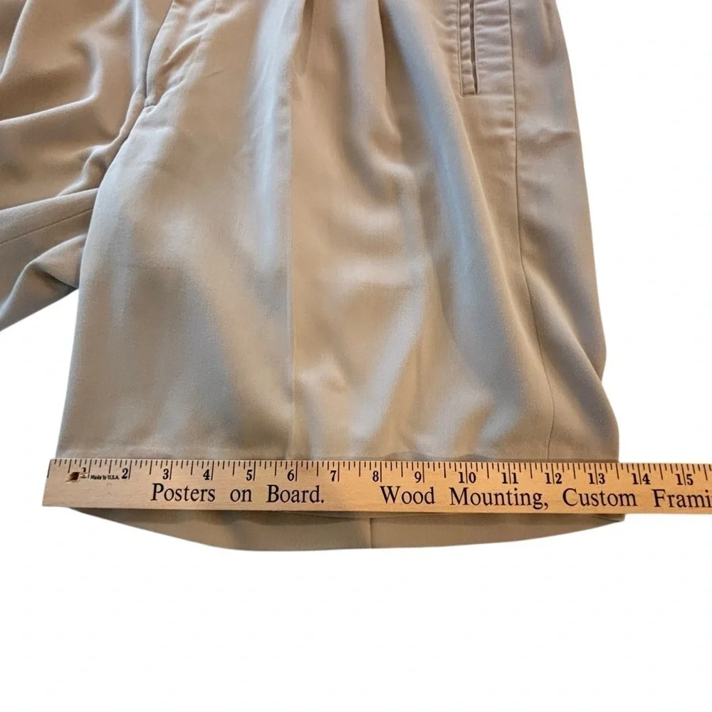 Cutter & Buck Shorts Mens Size 42 Khaki Pleated Dress 9
